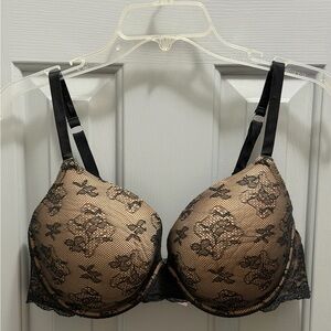 Victoria’s Secret Demi Uplift Bra Full Coverage Biofit Black Lace Underwire 40D